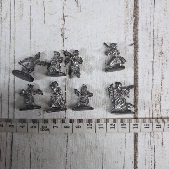 Lot Of 8 Metal Fantasy RPG Mini Figures - Picture 6 of 6